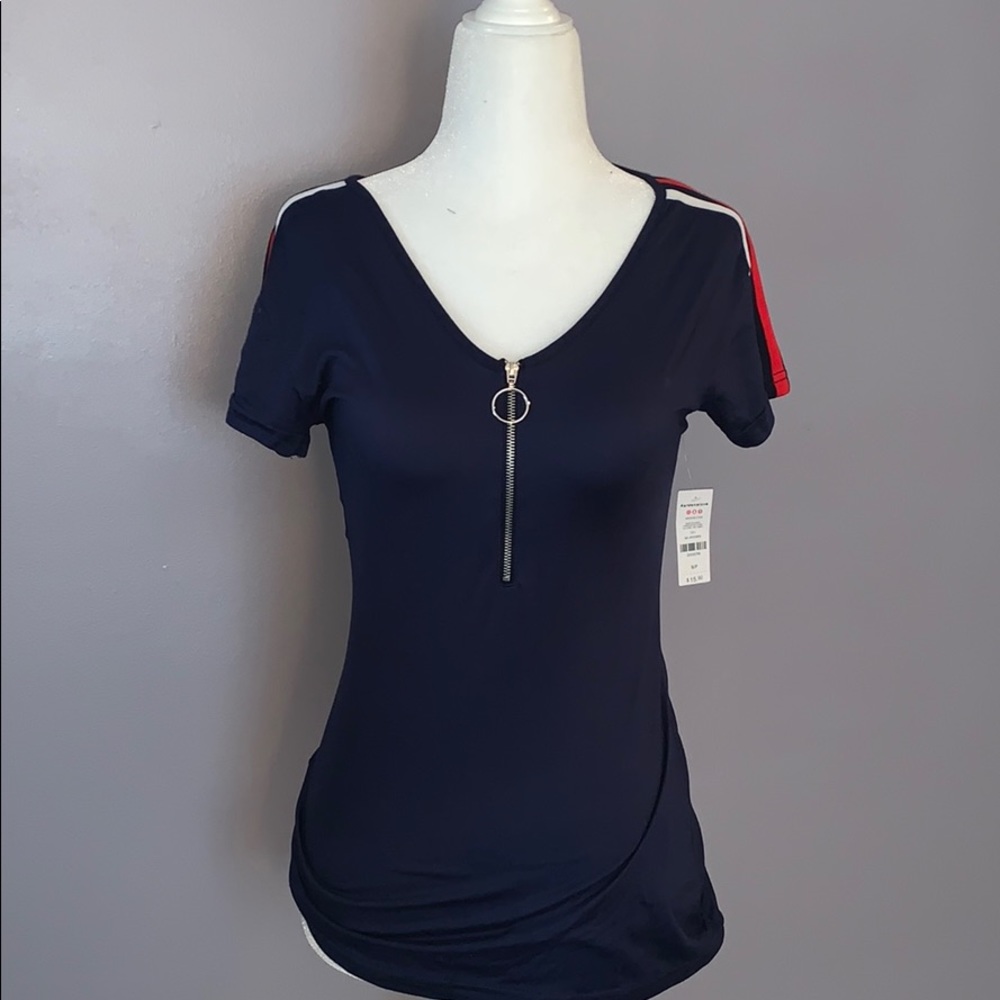 Zip up tshirt- navy